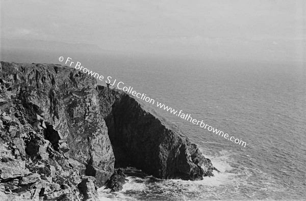 CARRIGAN HEAD FROM BUNGLASS